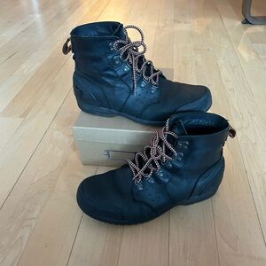 Sorel Men’s Leather Boot